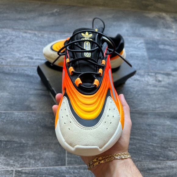 Adidas Ozelia 3 Stripes Yeezy Kanye West Sneakers - Picture 4 of 11